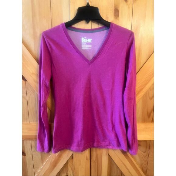 Nike Dri-Fit Slim Fit Pink V-Neck Long Sleeve Top Size medium (3318) - Picture 1 of 4